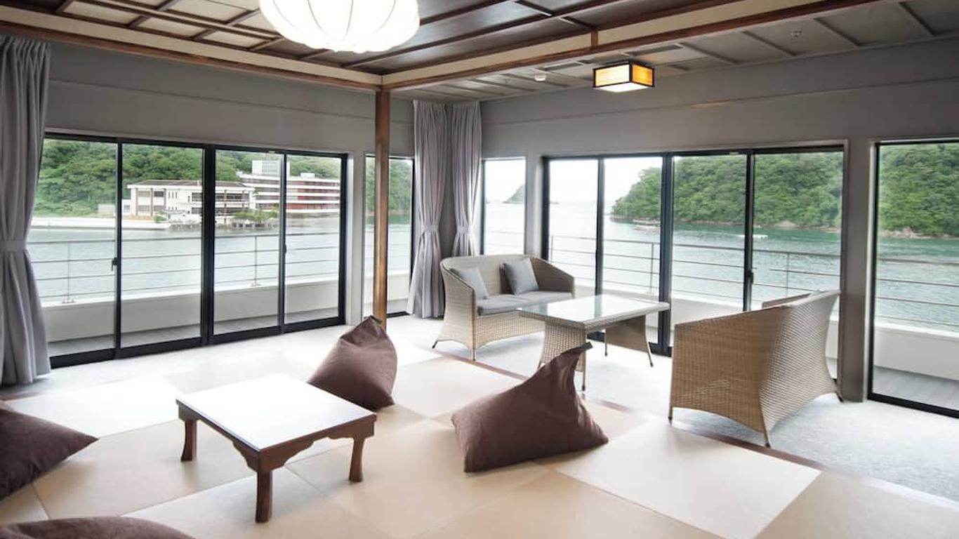 تاويا ناتشيكاتسورا