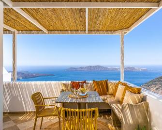 Vacay Suites - Firostefani - Balkon