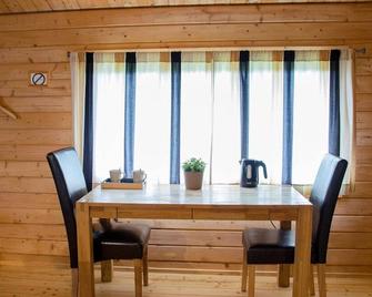 Hunkubakkar Guesthouse - Kirkjubaejarklaustur - Dining room