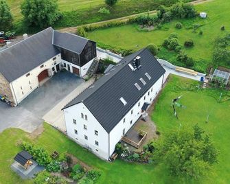 Vacation apartment Schafstall - Biohof Seifert - Altenberg - Gebäude