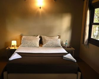 Camp Riveredge Paradise - Karwar - Bedroom