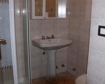 Albergo Carla - Pont-Saint-Martin - Bad