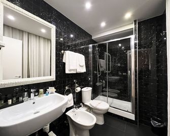 Domus Deorum Deluxe - Naples - Salle de bain