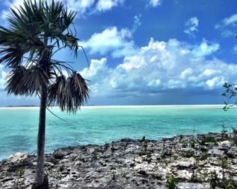 Bonefish Bungalow is the perfect haven for eager fishing enthusiasts - Michelson - Beach