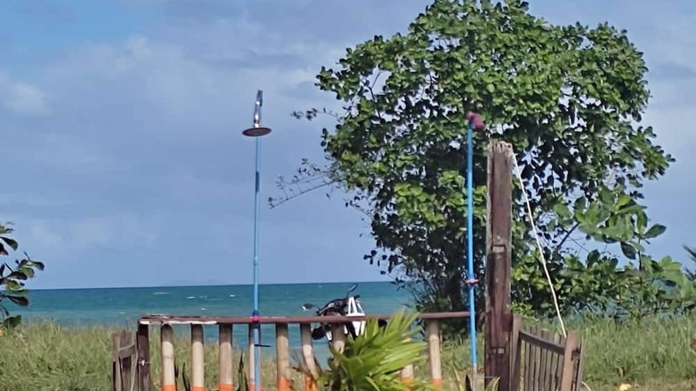 Rmtm's Beachfront Accommodation
