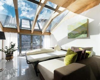 Boutiquehotel Grandau - Sankt Gallenkirch - Living room