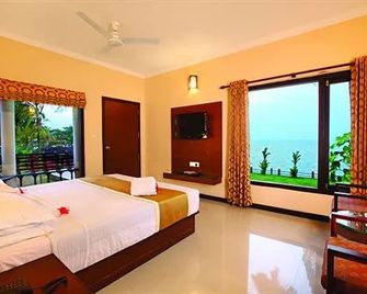 Leisure Vacations Goldfield Lake Resort - Kumarakom - Makuuhuone