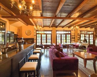 Pliades Traditional Guesthouse - Panteleimonas - Restaurant