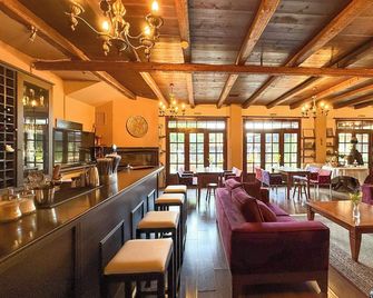 Pliades Traditional Guesthouse - Panteleimonas - Bar