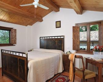 Country House Ca' Vernaccia - Urbino - Habitación