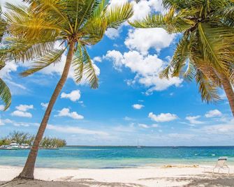 Kaibo Yacht Club 9C-Perfect for a beachfront family stay-call Cayman Villas! - North Side - Beach