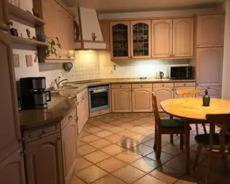 Pension Köthen - Köthen - Kitchen