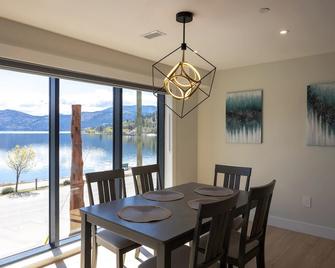 Peachview Deluxe Suites 301 - Peachland - Dining room