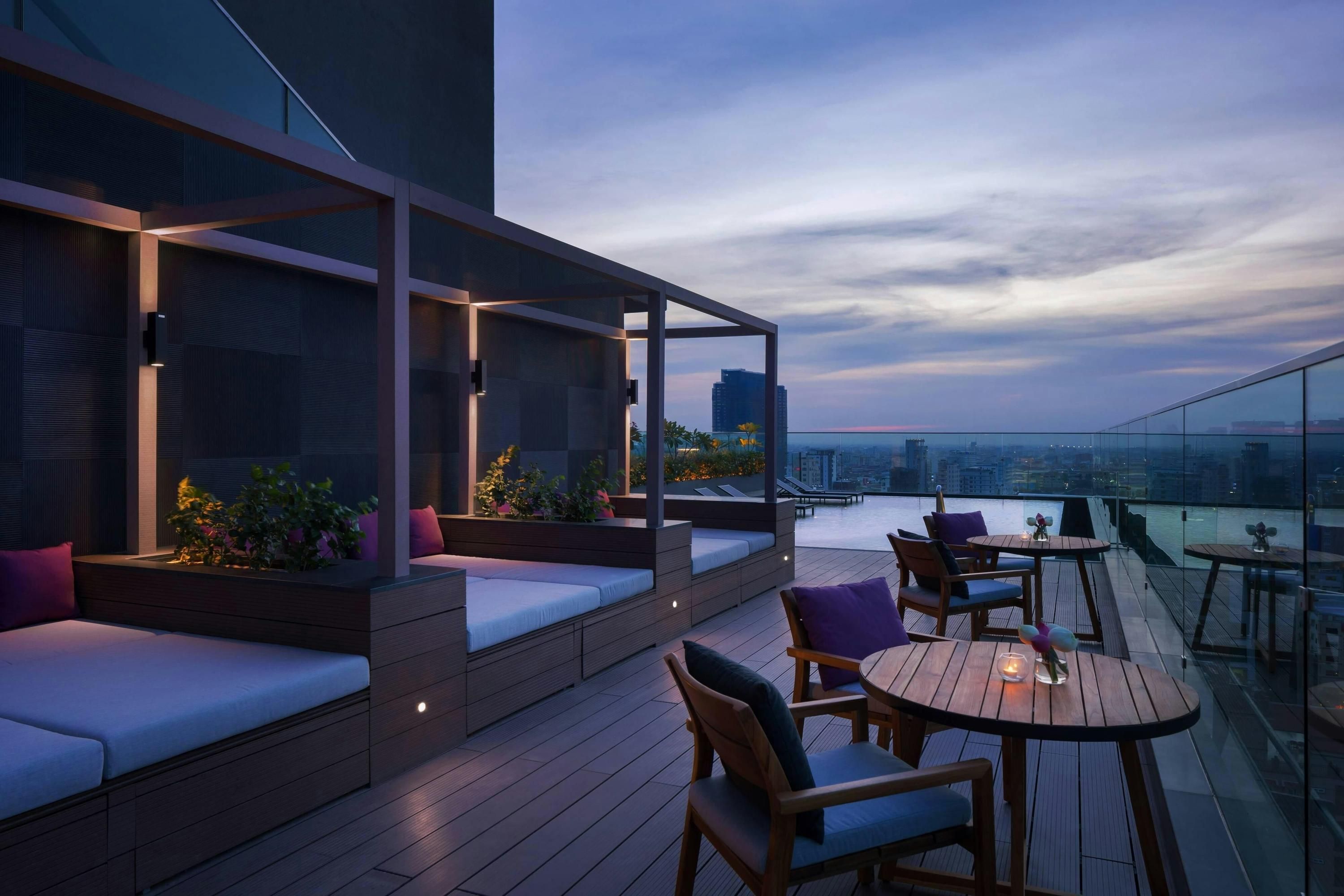 كورتيارد باي ماريوت فنوم بين