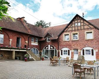 Landhotel Sonnenhof - Siebeldingen - Gebouw