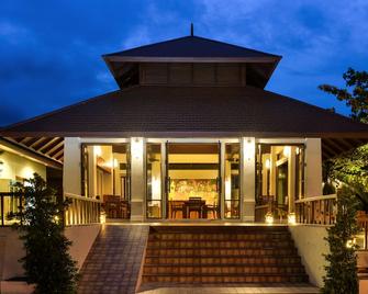 Pingchan Koh Phangan Beachfront Resort - Ko Pha Ngan - Building