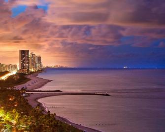 The St. Regis Bal Harbour Resort - Miami Beach - Chambre