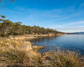 Secluded Cabin Rental with Breathtaking Views on North Bruny Island, Tasmania - Kettering - Playa