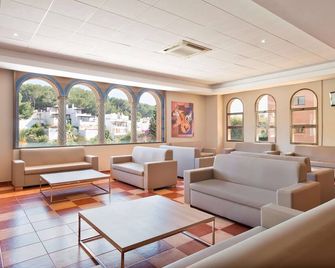 Apartamentos Best Alcazar - Almuñécar - Sala de estar