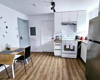 The Rawdon Queen - Rawdon - Kitchen