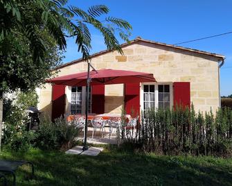 Cottage house in Médoc - Moulis-en-Médoc - Edificio