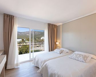 مارتينز أبارتمنتس - بالما نوفا - غرفة نوم