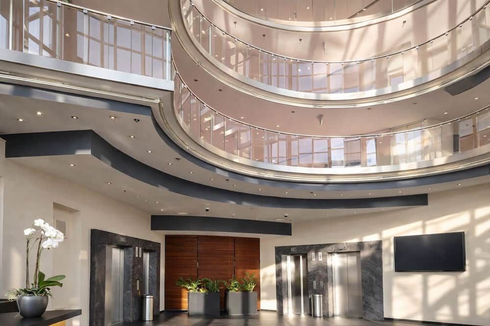 هوتل دريسدين نيوشتاد - درسدين - ردهة