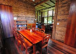 Casa Sonrisa, Bamboo Rainforest Beach House - Puerto Jiménez - Dining room