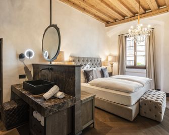 Boutiquehotel Weisses Rössl - Innsbruck - Makuuhuone