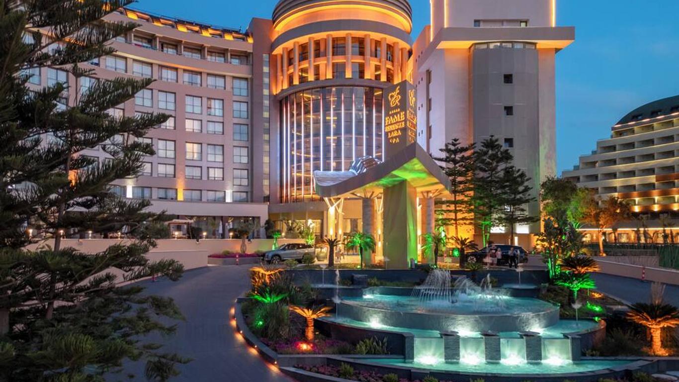 فايم ريزيدنس لارا آند سبا