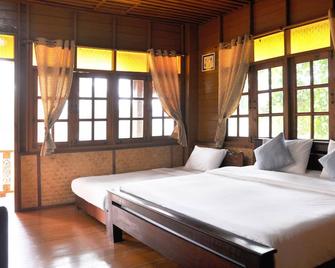 Baanpufa Resort - Sai Yok - Schlafzimmer