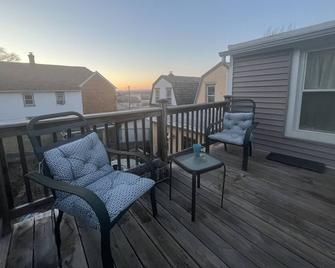 Home Select - Bethlehem - Balcony