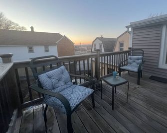 Home Select - Bethlehem - Balcony