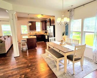 Spacious home in Chesapeake - Chesapeake