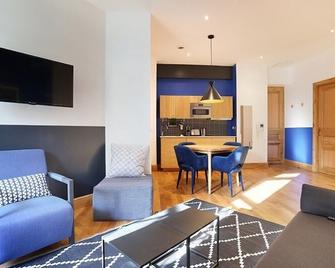 Rent a Room - Residence Boulogne - Boulogne-Billancourt - Living room