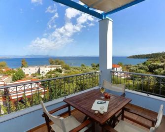 Vathi Hotel Apartment Hotel - Vathi - Balcón