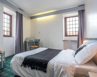 Hotel du Commerce - Pouilly-en-Auxois - Ložnice