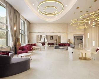 Baymont By Wyndham Bloomington Msp Airport - Richfield - Lobby