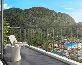 Sunway Onsen Hospitality Suites - Ulu Kinta - Balcón
