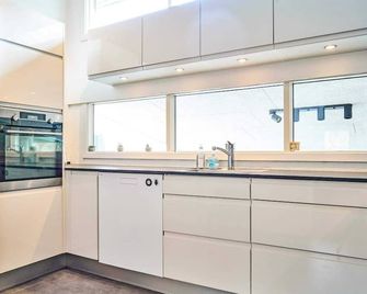 4 star holiday home in Nexø - Nexo - Cuisine
