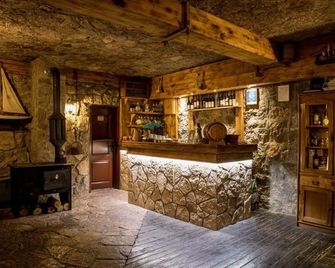 Hotel Crnogorska Kuca - بودغوريكا - بار