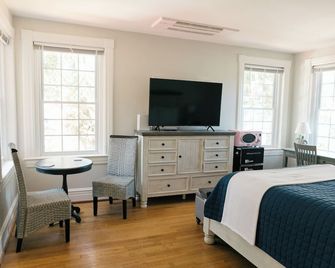 The Carriage House Inn Bed and Breakfast - Southport
