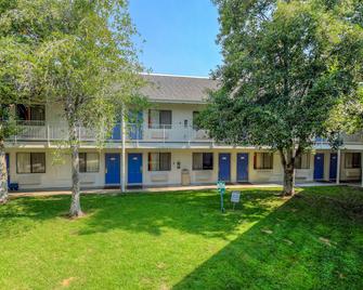 Motel 6 San Diego El Cajon - El Cajon - Κτίριο