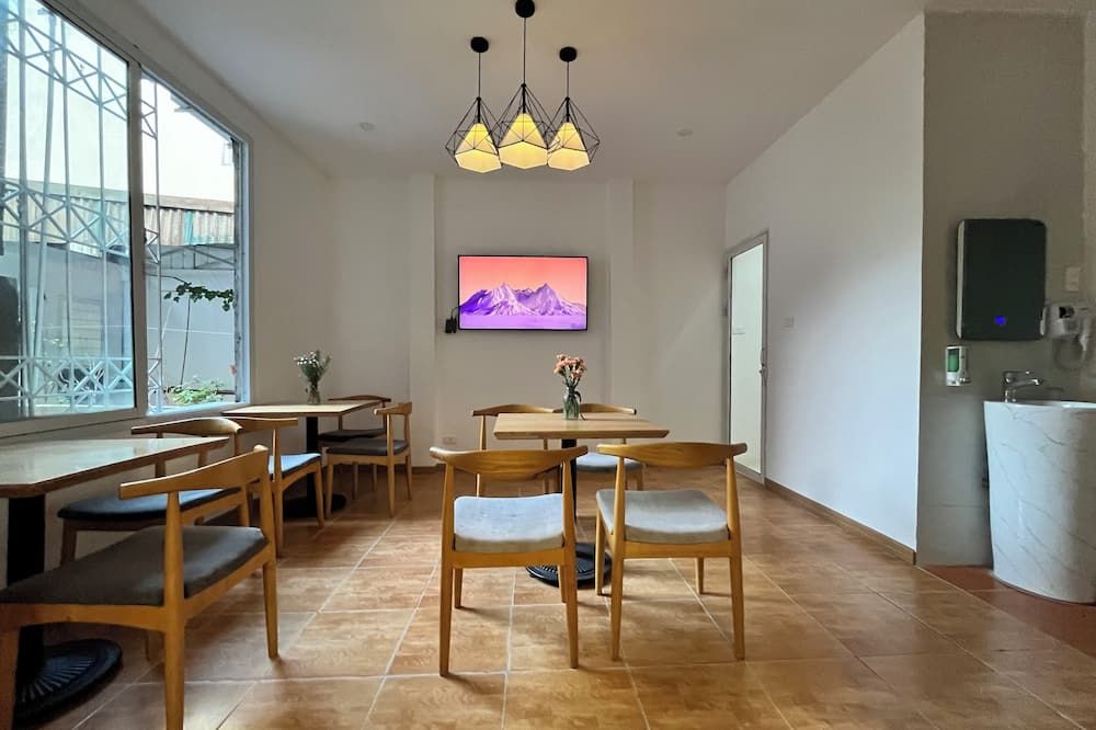 Urban Slumber Hostel - Hanoi - Dining room