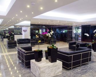 Paseo Las Mercedes - Caracas - Lobby