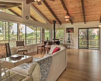 Peaceful Volcano Home Near National Park! - Volcano - Salon