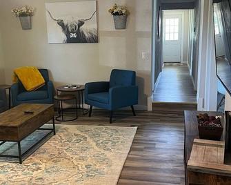 Southern Charm - Licking - Sala de estar