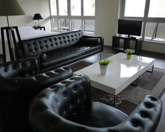 La Portuguesa Apartments - Alicante - Sufragerie