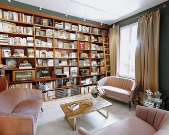 إيديل سيجور كان، هوتل دو شارم - كان - ردهة