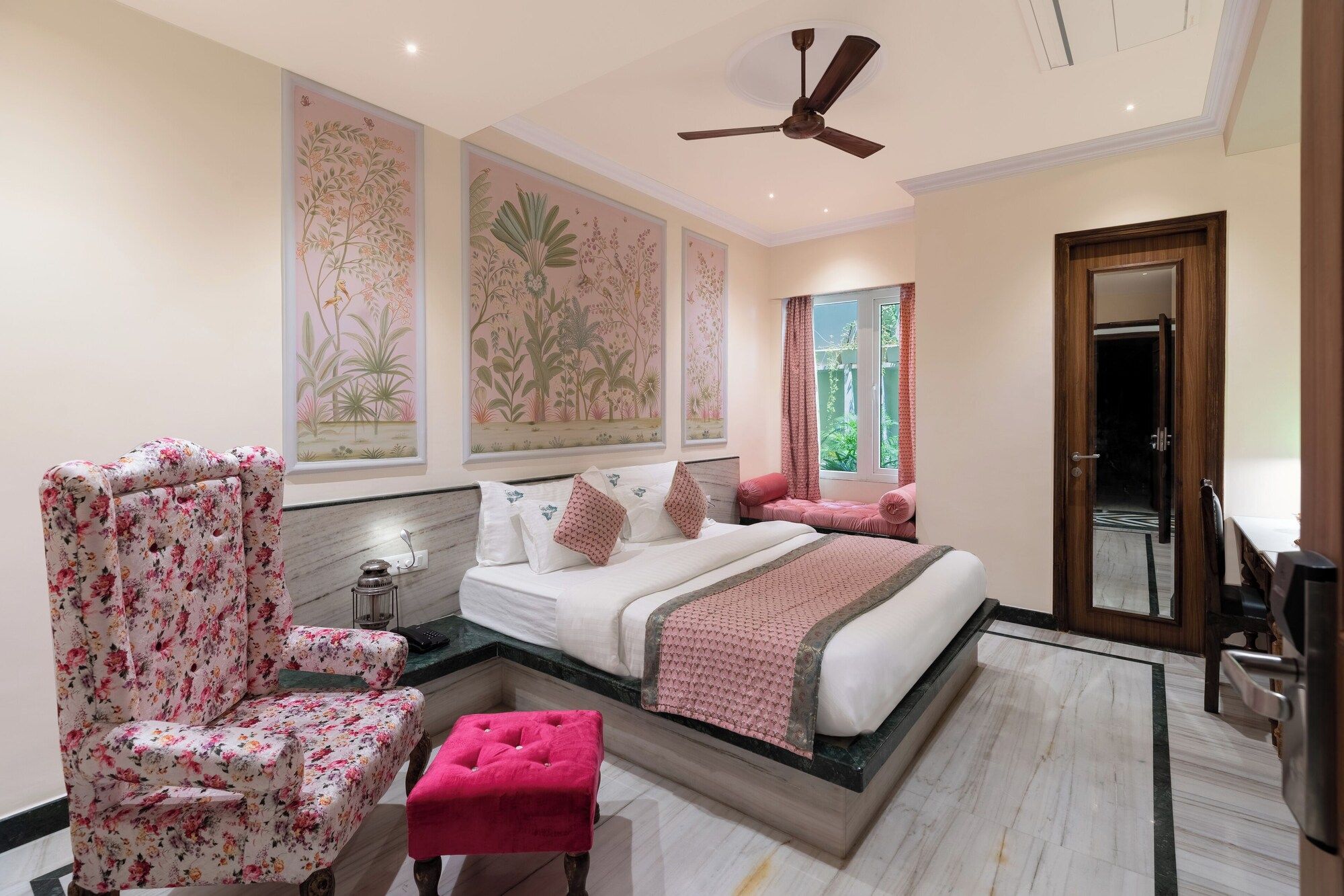 Panna Vilas - A Lake Facing Boutique Hotel - אודאיפור